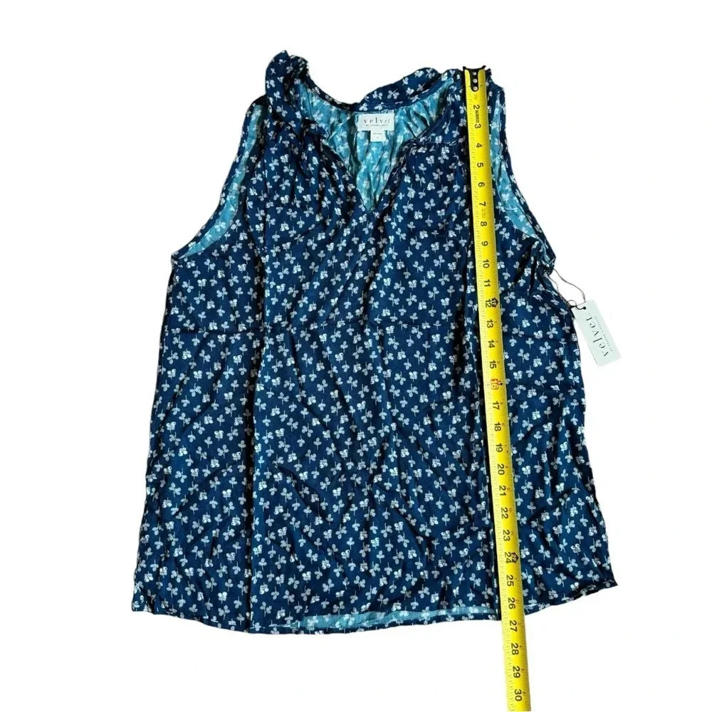 Velvet by Graham & Spencer Blue Top Tee Cottagecore Sleeveless V-neck  L NWT - Picture 4 of 9